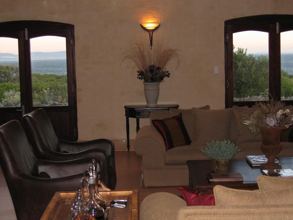 Auberge Provence Hermanus Exterior photo